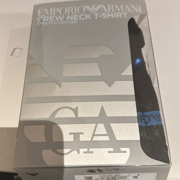 Emporio Armani short sleeve crew - Picture 4 of 4